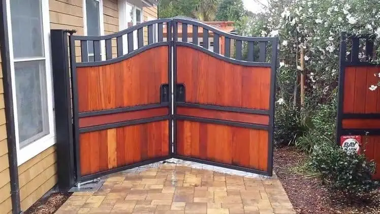 Arched Wood & Metal Double Gate